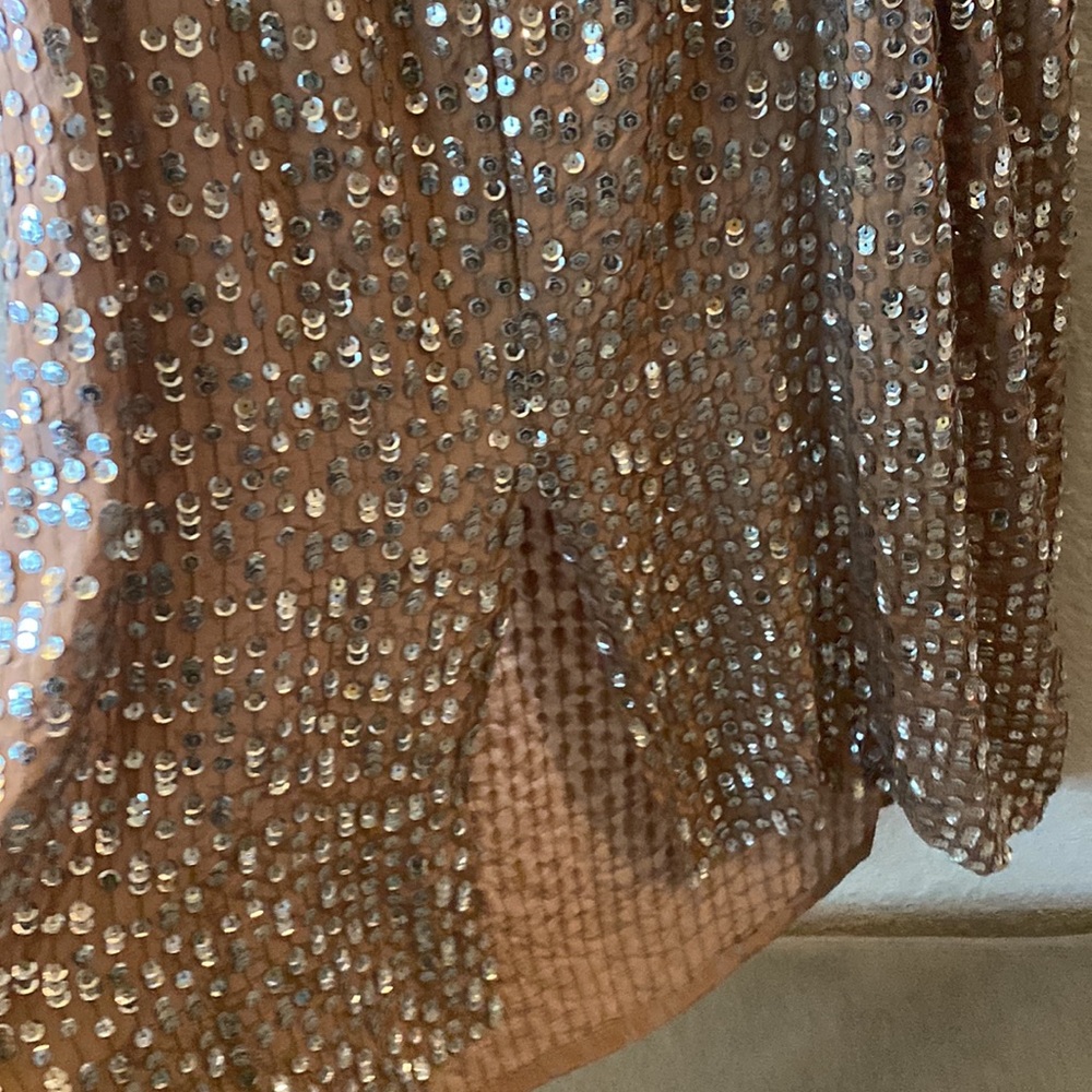 Dress sequence - Picture 17 of 17
